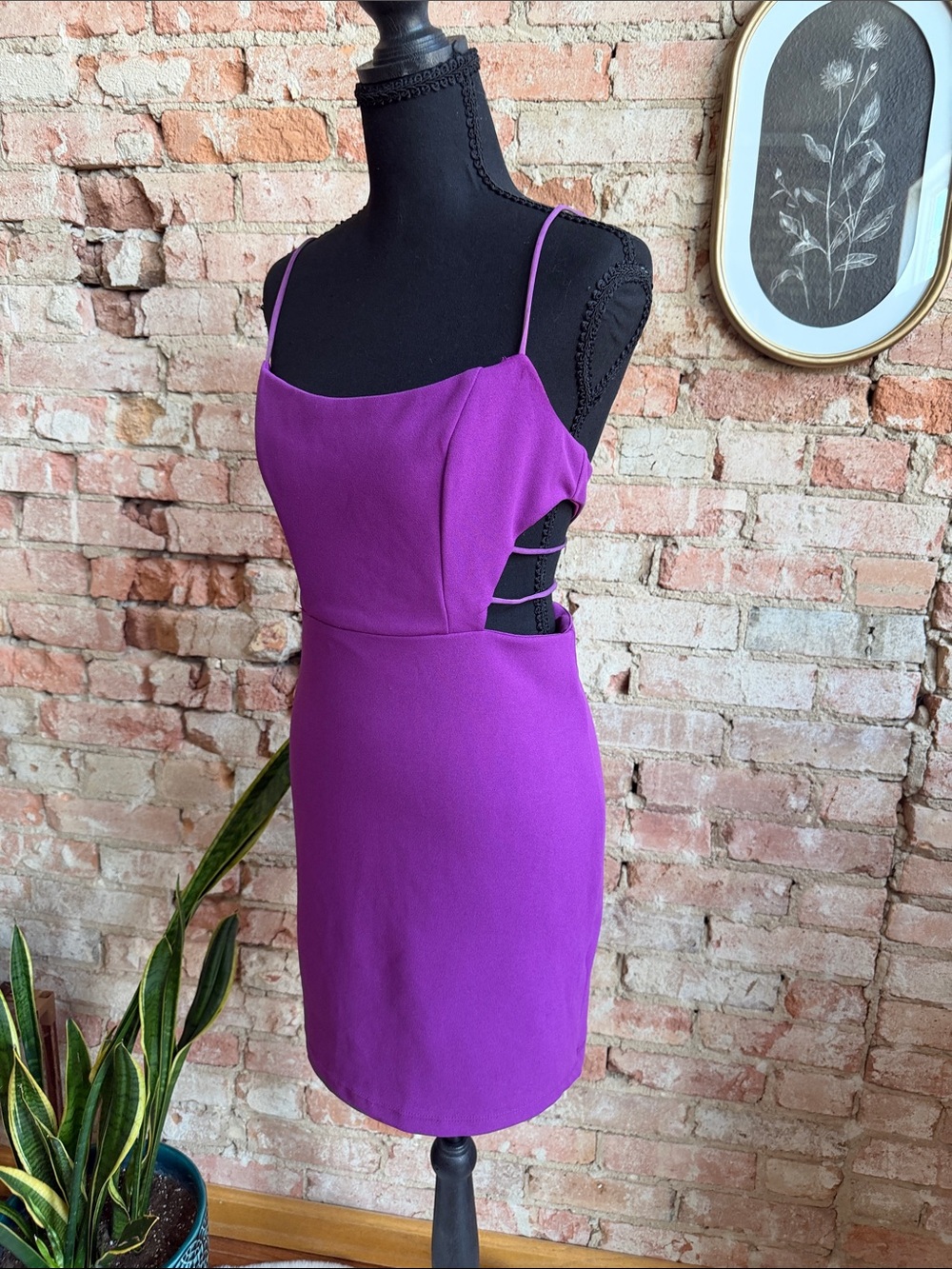 💜 Hello Molly Purple Cutout Mini Dress | Size Medium (US 6) 💜